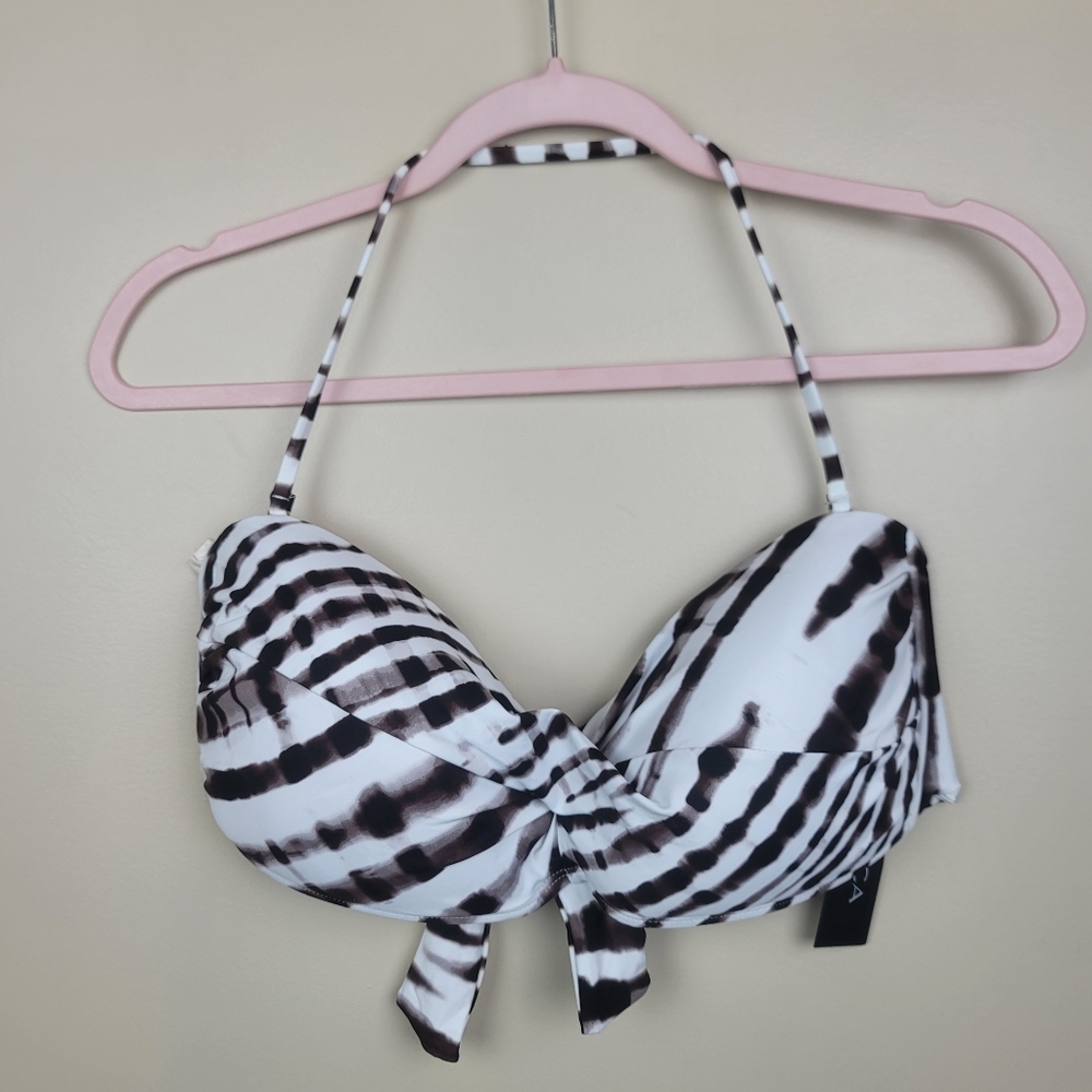FIRM NWT LA Blance Swim Top size 16